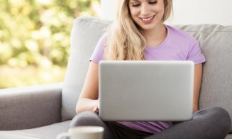 Cele mai căutate locuri de muncă de acasă la început de an. Care e media salarială pentru joburile remote