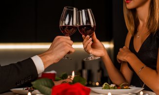 Obiceiuri de Valentine’s Day la români. Cât vor cheltui de Ziua Îndrăgostiților