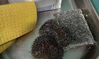 JALE şi JEG la Mega Image! Ce a găsit Protecţia Consumatorilor în afară de produse expirate şi preţuri mincinoase / 7 locaţii închise şi amenzi de 900