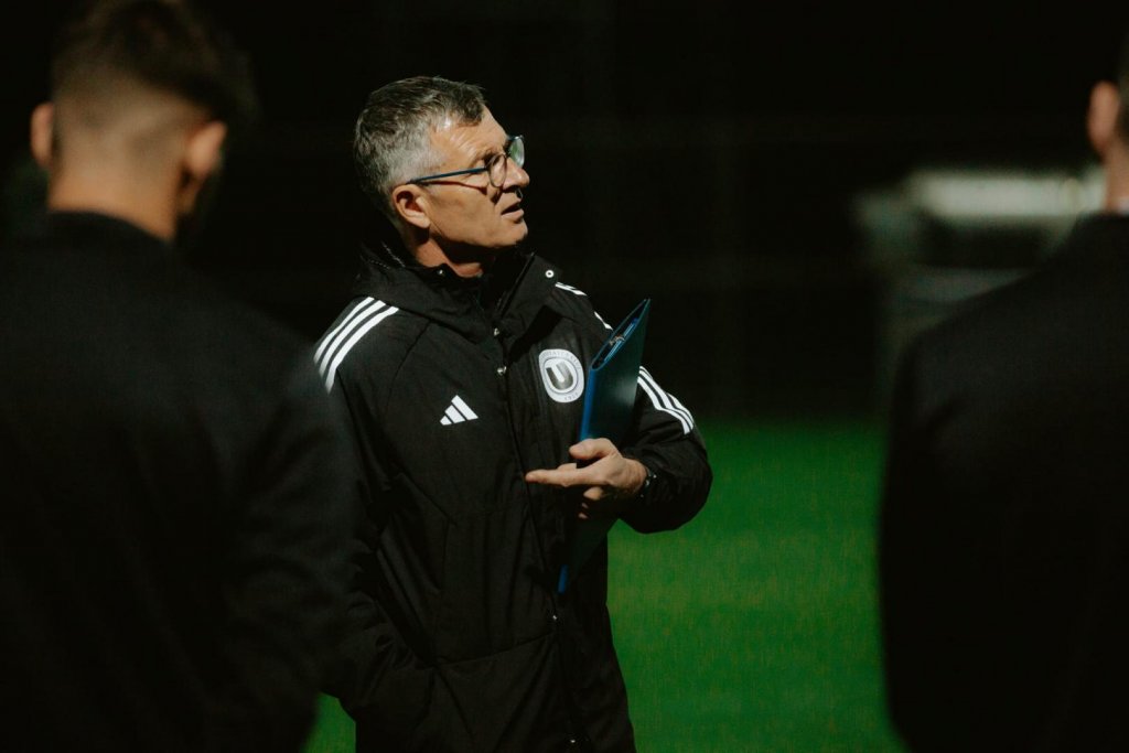 În ciuda formei modeste, Sabău vrea un rezultat bun la Craiova: "Trebuie să venim de acolo cu cel puțin un punct"