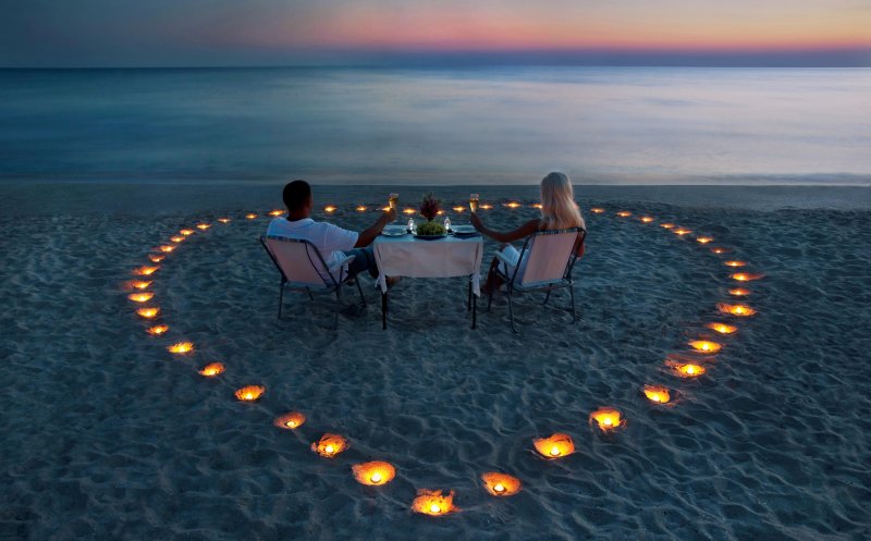 Topul destinațiilor de Valentine's Day. Unde merg românii de Ziua Îndrăgostiților și cât costă biletele