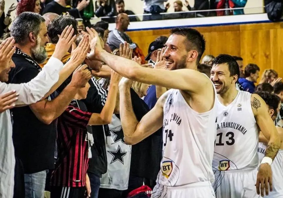 U-BT Cluj continuă să domine. O altă victorie zdrobitoare în fața BC CSU Sibiu