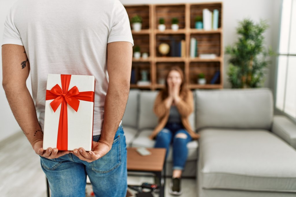 La ce să fiți atenți când alegeți cadoul de Valentine's Day și Dragobete. Recomandările ANPC