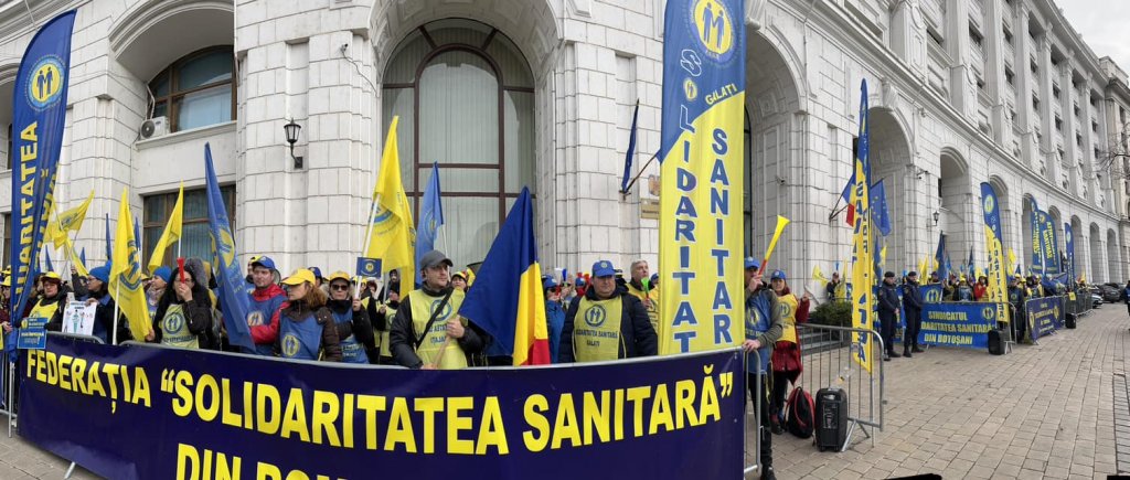 Continuă protestele din Sănătate. Sindicaliștii strâng semnături și amenință cu greva generală