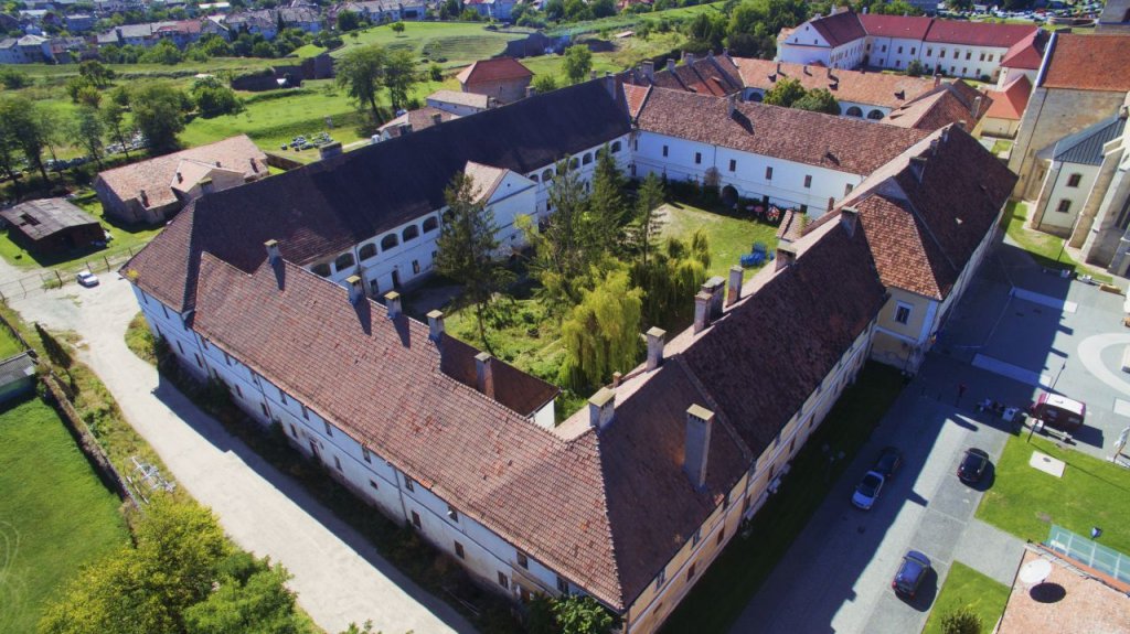 Palatul Principilor din Transilvania și-a deschis în premieră ușile. Este vechi de 6 secole și aici a locuit Mihai Viteazul