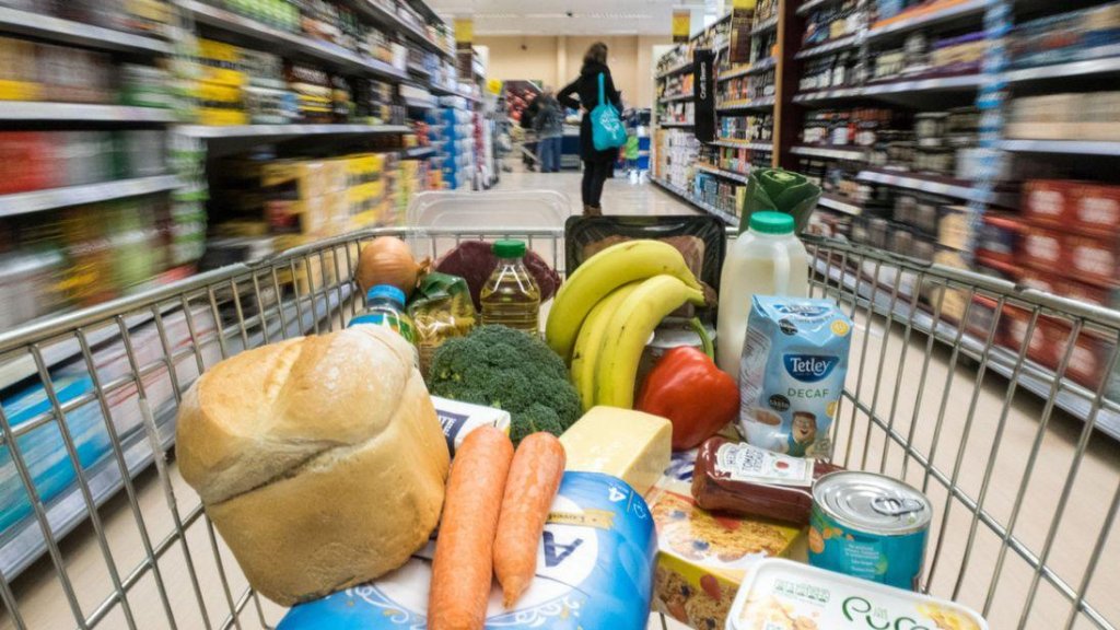 Cel mai scump coș alimentar este la Cluj-Napoca / În TOP-ul ''inflanției alimentare'', nu e pe podium