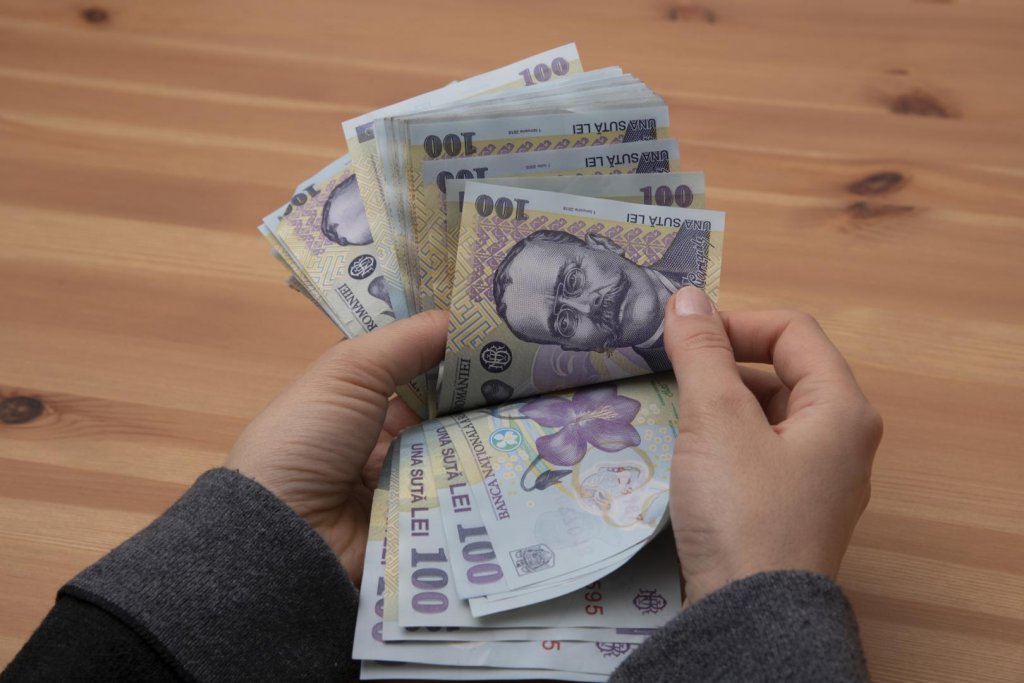 Topul joburilor la început de 2024. Care sunt cele mai căutate locuri de muncă și ce salarii se oferă