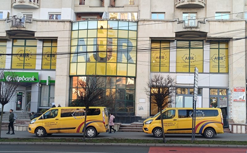 AUR Cluj începe campania pentru "comasate" cu limuzinele pe trotuar