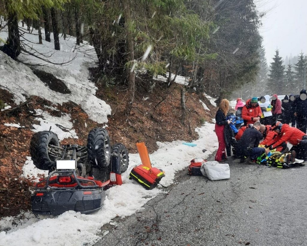 Accident cu ATV-ul în Apuseni. O tânără de 18 ani, transportată de urgență la spital