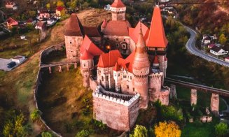 Cum să ajungi din Cluj la cel mai frumos castel medieval din România: Descoperă istoria fascinantă a Castelului Corvinilor