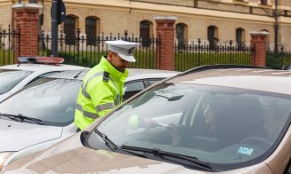 Poliția Locală a răspândit spiritul zilei de 1 Martie prin mărțișoare oferite clujencelor