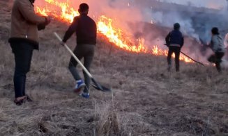 Clujenii nu se potolesc: INCENDII de VEGETAŢIE în zona localităţii Miceşti