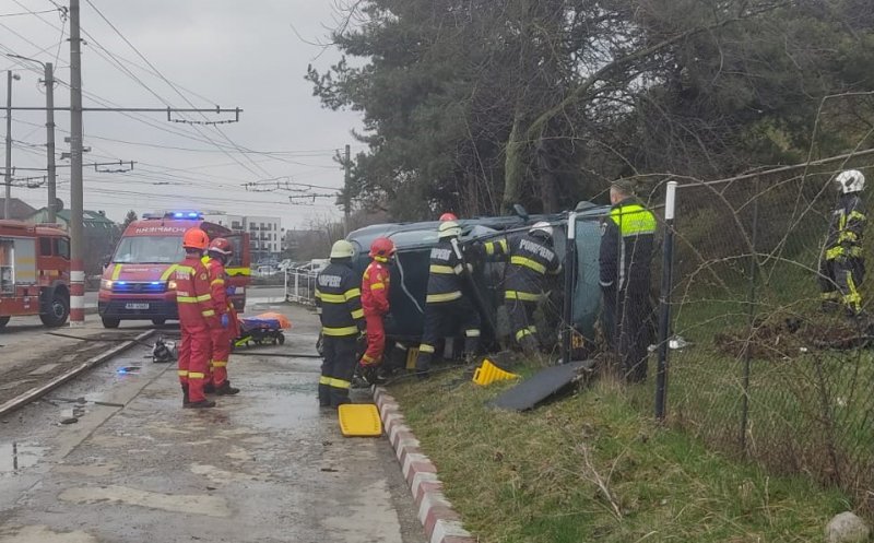 Accident GRAV în apropierea depoului de troleibuze din Cluj! O mașină a căzut de pe podul IRA