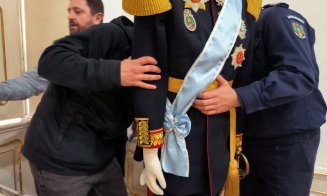 RECORD de vizitatori la Muzeul de Artă din Cluj-Napoca: Uniforme de onoare din anul 1850