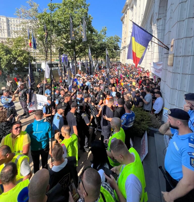 Polițiștii anunță proteste masive pentru salarii. Sindicat: „Nu mai putem accepta restanțe, amânări, înghețări și minciuni!”