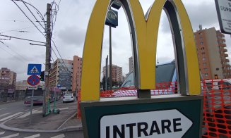 De aproape o lună, la McDrive-ul din Mănăștur au intrat buldozerele. Muncitorii încă demolează în zona Minerva