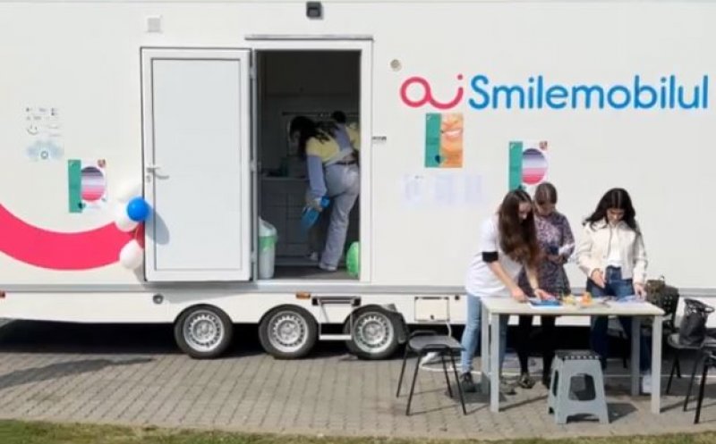 Cum a fost la evenimentul derulat de UMF Cluj cu Smilemobilul lângă stadion. "Intenționăm să îl ducem și în cartiere"