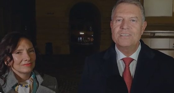 Preşedintele Klaus Iohannis a participat la slujba din prima zi de Paşti. "Cristos a înviat tuturor creştinilor"