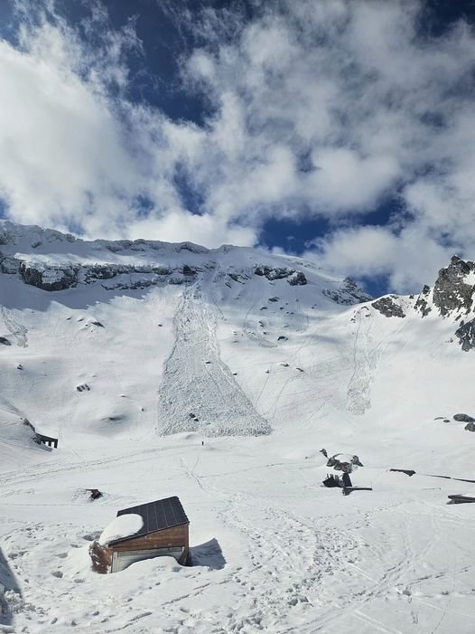 Risc crescut de avalanșe! Salvamontiști: "Clasica de Bâlea a venit mai devreme. Recomandăm prudenţa în alegerea rutelor"