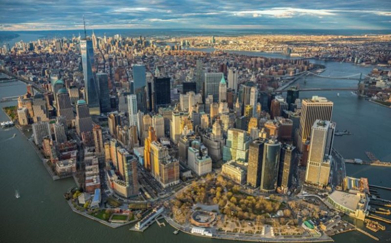 Cutremur la New York. Zgârie-norii din Manhattan, zguduiți de un seism de 4,8