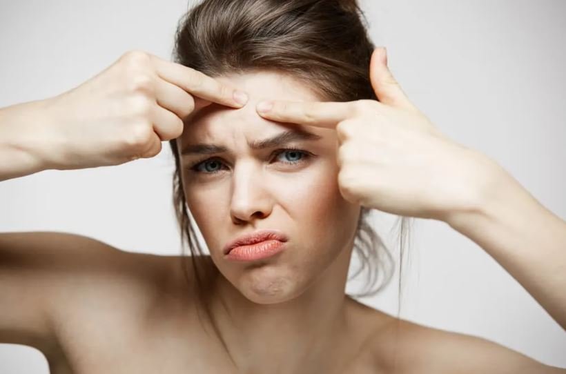 Top 5 alimente care provoacă acnee