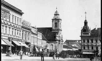 Plimbare în centrul Clujului, la începutul secolului XX