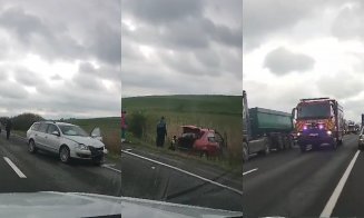 ACCIDENT grav pe un drum din Cluj! O mașină a ajuns în câmp