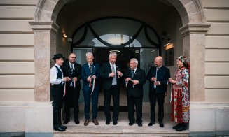 E oficial: Hotelul Melody din centrul Clujului NU mai e hotel / La tăiat panglici pentru clădirea renovată cu bani de la Guvernul Ungariei