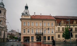E oficial: Hotelul Melody din centrul Clujului NU mai e hotel / La tăiat panglici pentru clădirea renovată cu bani de la Guvernul Ungariei