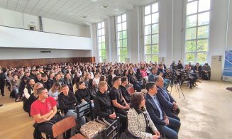 O nouă conferință pentru prevenirea consumului de droguri în rândul adolescenților. Peste 2.000 de elevi clujeni au participat până acum