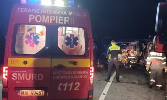 ACCIDENT grav în județul Cluj: 3 mașini făcute praf și una dintre cele 3 victime, în comă, cu multiple traumatisme