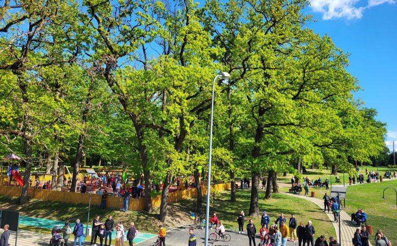 „Înghesuială” în Parcul Pădure Bungăr din Dej, în Săptămâna Verde