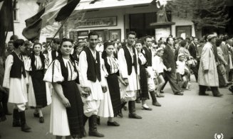 Defilare cu ocazia sărbătoririi Zilei Internaționale a Muncii, 1959