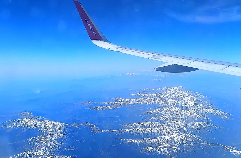 Turbulențe în timpul zborului? Care este probabilitatea ca avionul să cadă