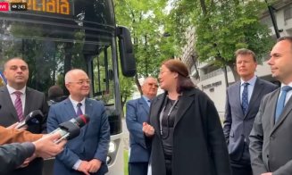 Primarul Boc și ambasadorul Marii Britanii au testat un autobuz cu hidrogen la Cluj-Napoca / Călătorii GRATIS pe 3 linii