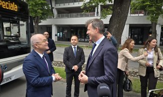 Primarul Boc și ambasadorul Marii Britanii testează un autobuz cu hidrogen la Cluj-Napoca / Călătorii GRATIS pe 3 linii