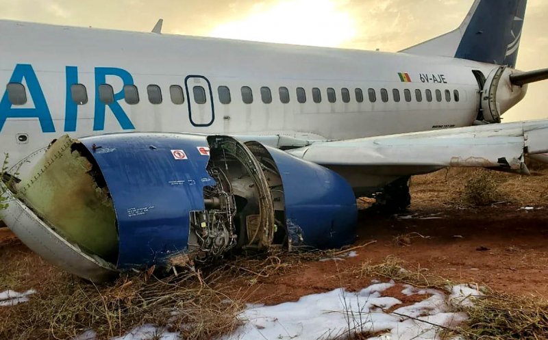 Boeing-ul 737 implicat în incidentul grav de la Dakar, soldat cu 11 răniți, a zburat pentru TAROM până în primăvara lui 2022