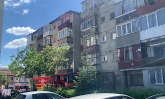 INCENDIU într-un apartament din Cluj-Napoca. Opt persoane evacuate