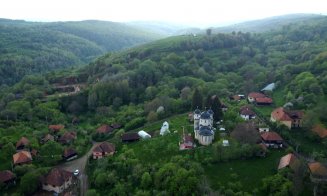 Satul din Ardeal, unic în România pentru drumul și biserica din marmură