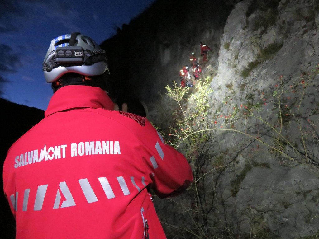 Intervenție de 6 ore a salvamontiștilor clujeni. Doi olandezi i-au pus la treabă