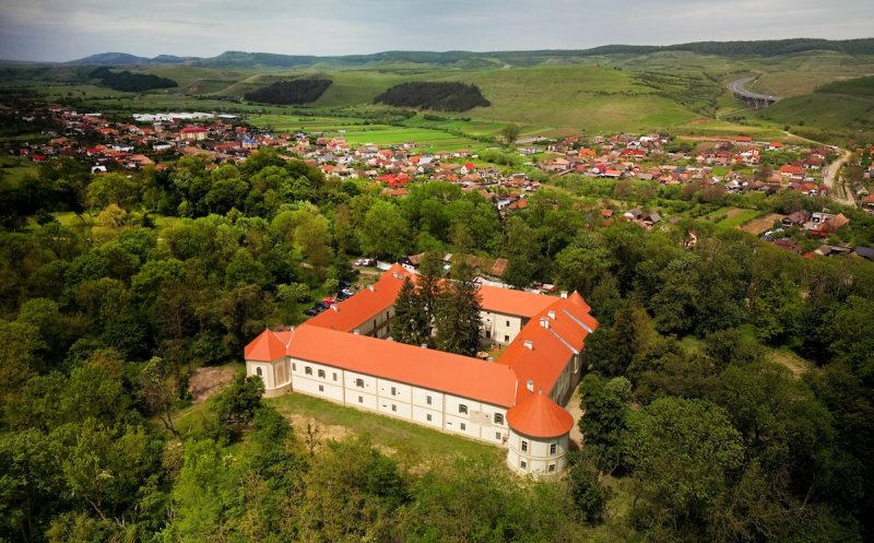 Castelul Banffy din Gilău și-a redeschis porțile pentru public