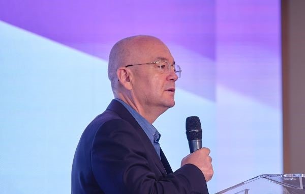 Ce spune primarul Emil Boc despre „versurile” compuse la Cluj de președintele PNL, Nicolae Ciucă