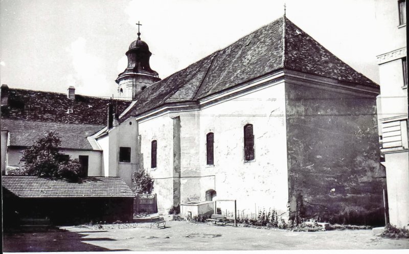 Biserica cu turnu roșu din Cluj-Napoca
