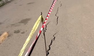 Se verifică şi reţeaua de utilităţi pe strada Nicolae Moldoveanu care a luat-o la vale