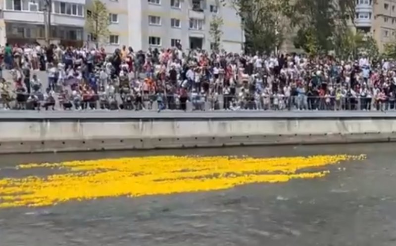Zilele Clujului 2024. A avut loc Cursa de Rățuște, "cea mai amuzantă și colorată competiție din oraș"