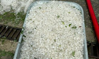 Furtuna de COD ROŞU: Sute de gospodării afectate de grindină și vijelie