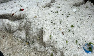 Furtuna de COD ROŞU: Sute de gospodării afectate de grindină și vijelie