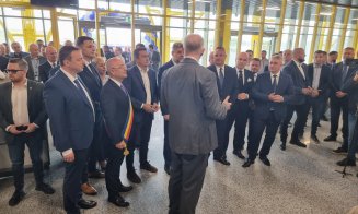 Noul terminal de la Aeroportul Cluj, inaugurat în prezența premierului Marcel Ciolacu. Sunt prezenți și Ciucă, Grideanu, Bode și alte oficialități de 