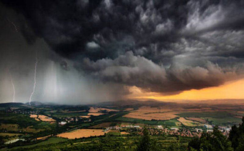Vremea se da peste cap pe tot globul! Pleacă El Nino, vine La Nina/ Ce spun meteorologii