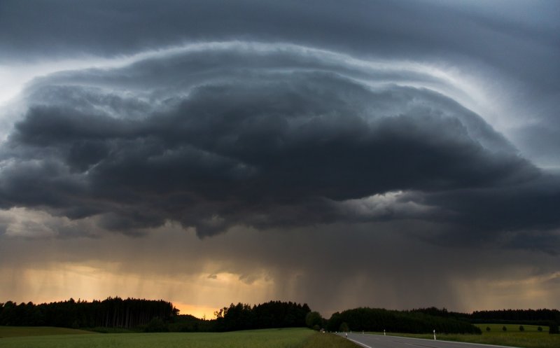 Ce este La Nina, fenomenul meteo global care îl înlocuiește pe El Nino. Ar putea apărea încă din această vară
